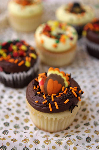Holiday Cupcake - Image 11