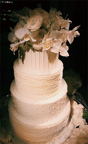 Tiered Cake - Image 6